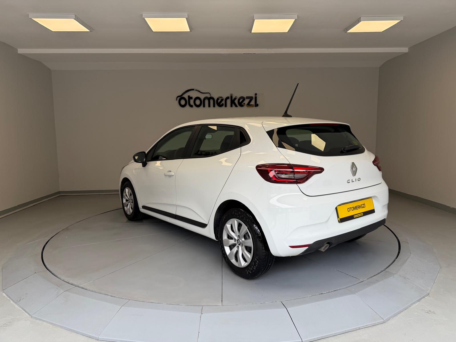 RENAULT CLIO 6